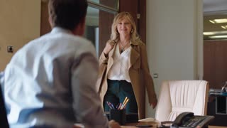 Жить без разрешения / S01E02 из 13